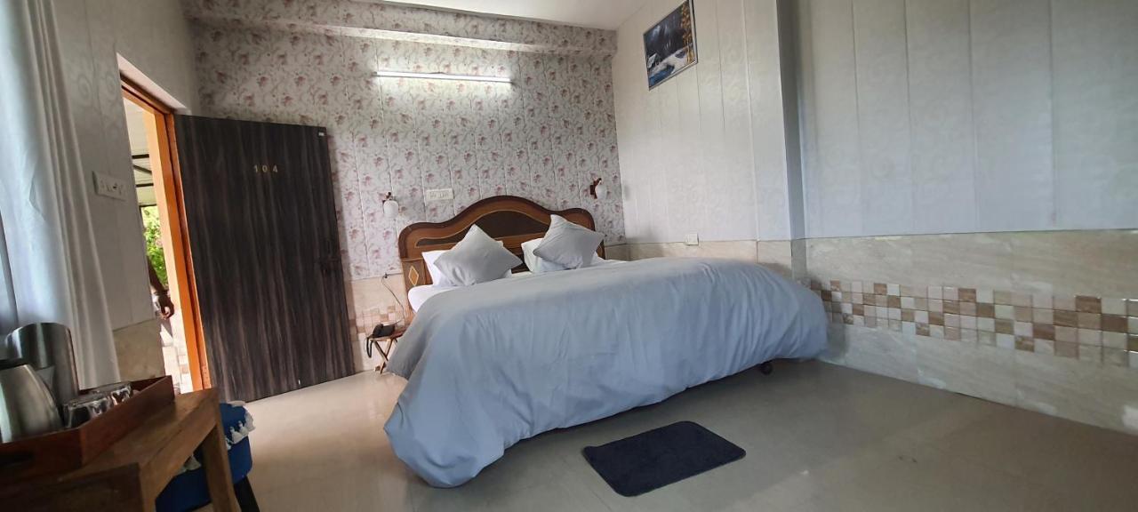 Karthik Resorts, Jeolikote Nainital Exteriör bild