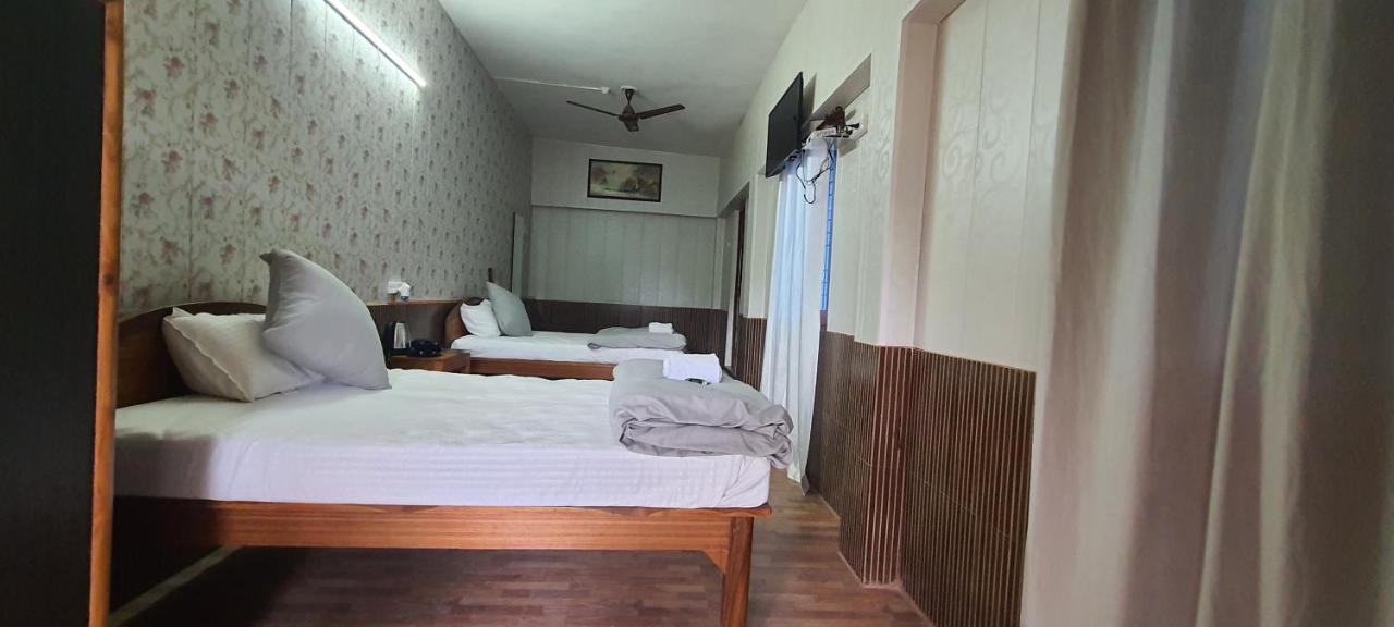 Karthik Resorts, Jeolikote Nainital Exteriör bild