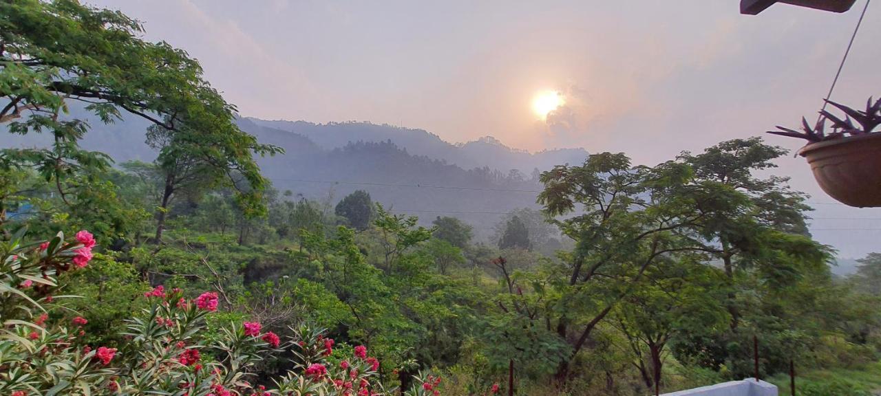 Karthik Resorts, Jeolikote Nainital Exteriör bild